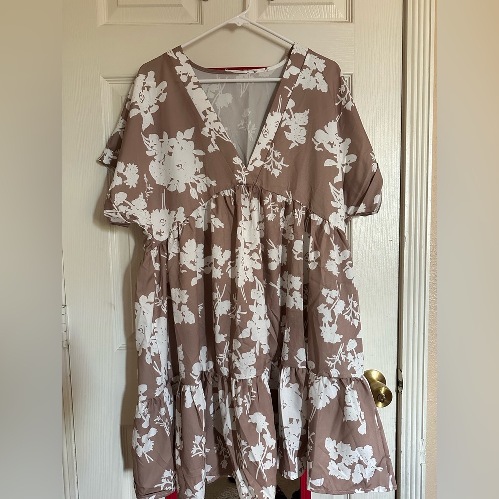 Source Unknown Brown and White Floral Dress
